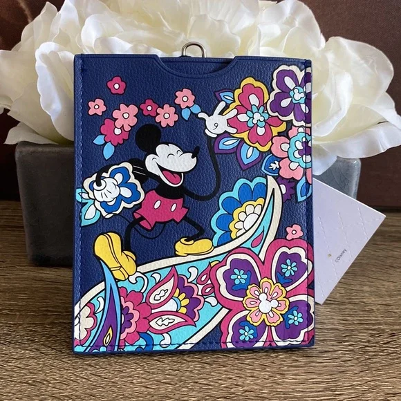 VB Disney Passport Wallet NWT - Picture 7 of 7